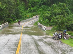 Here you can see the bridge. The water level was about a good foot high. We were told that the last time this happened was in 1993!