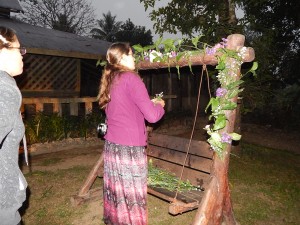 decorating the swing,